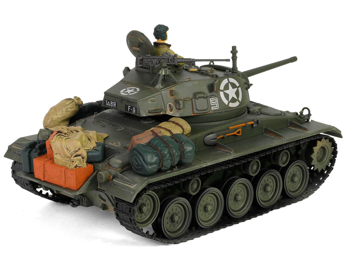 M24 Chaffee Light Tank "8th Armored Division 36th Tank Batallion, Rheinberg Germany World War II" (1945) United States Army "Armoured Fighting Vehicle" Series 1/32 Diecast Model by Forces of Valor-Forces Of Valor-ModelCars.com