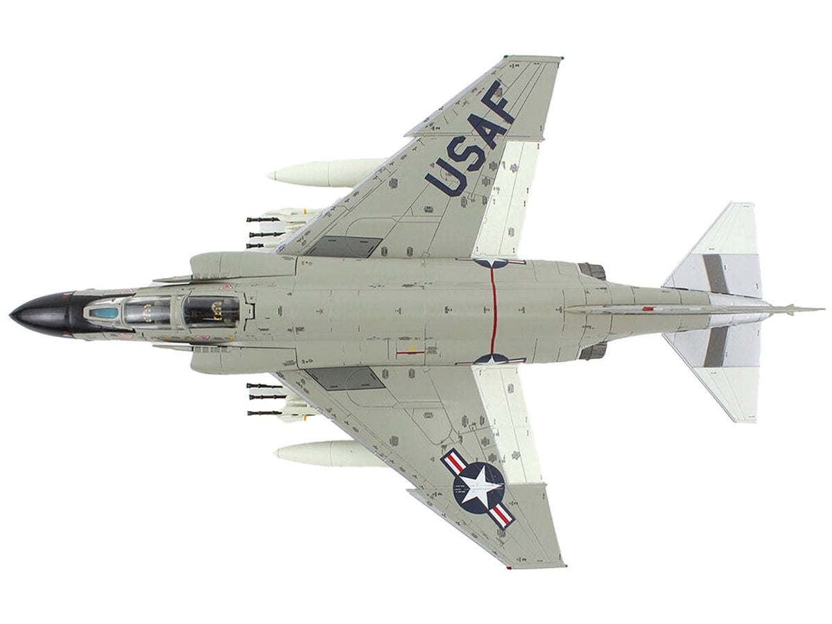 McDonnell Douglas F-4C Phantom II Fighter-Bomber Aircraft "433rd TFS 8th TFW Ubon Thailand" (1966) United States Air Force "Air Power Series" 1/72 Diecast Model by Hobby Master-Hobby Master-ModelCars.com
