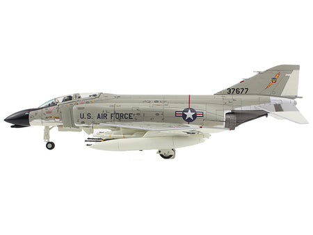McDonnell Douglas F-4C Phantom II Fighter-Bomber Aircraft "433rd TFS 8th TFW Ubon Thailand" (1966) United States Air Force "Air Power Series" 1/72 Diecast Model by Hobby Master-Hobby Master-ModelCars.com
