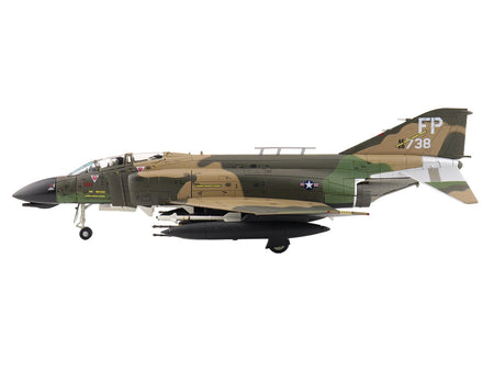 McDonnell Douglas F-4D Phantom II Fighter-Bomber Aircraft "66-8738 Night Owl 497th TFS Ubon RTAFB Thailand" (1972) United States Air Force "Air Power Series" 1/72 Diecast Model by Hobby Master-Hobby Master-ModelCars.com
