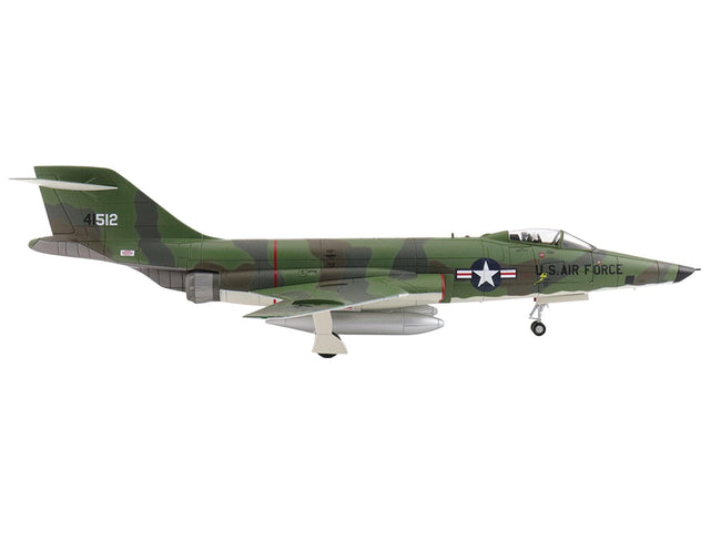 McDonnell RF-101A Voodoo Fighter Aircraft "54-1512 363rd Tactical Reconnaissance Wing Udorn Royal Thai Air Force Base" (1965) United States Air Force "Air Power Series" 1/72 Diecast Model by Hobby Master-Hobby Master-ModelCars.com