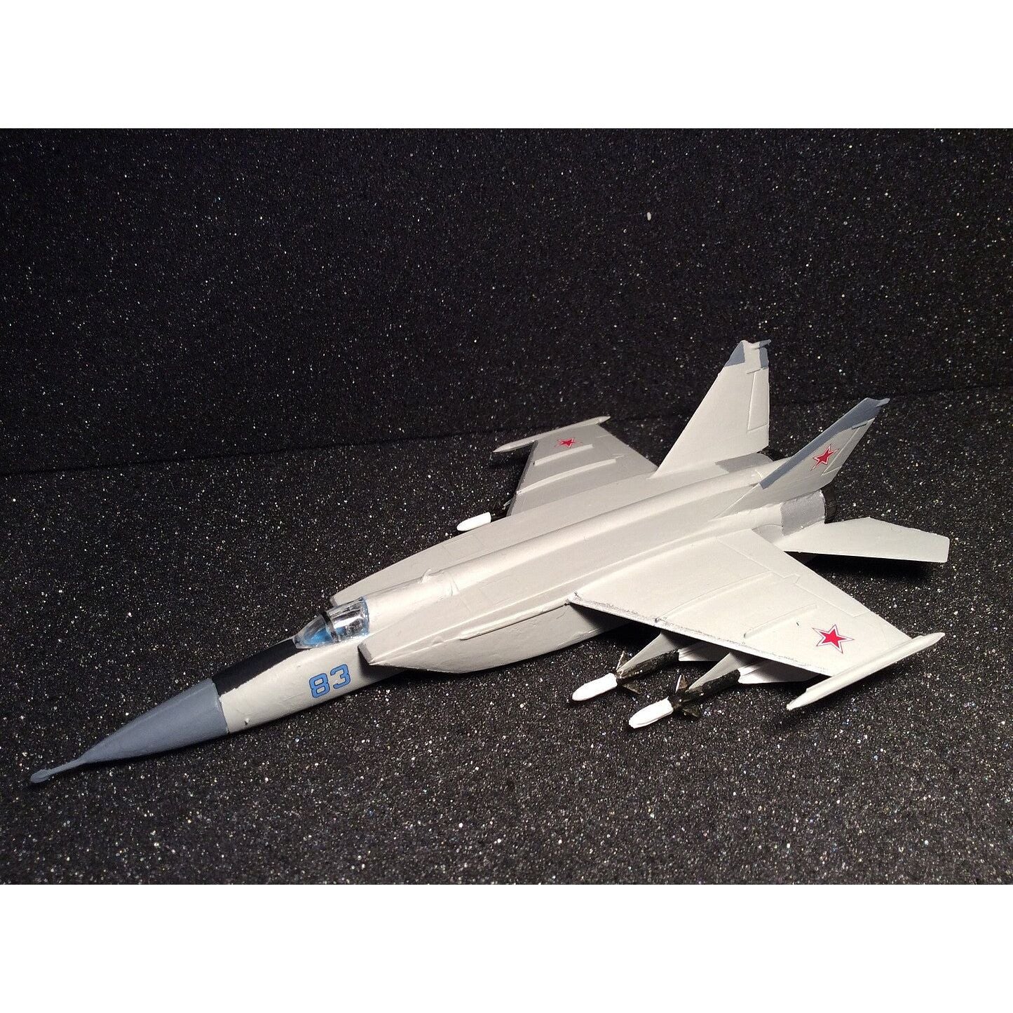 Minicraft 14654 1/144 MIG 25 Foxbat USSR/Libya w/3 options - Heartland - ModelCars.com