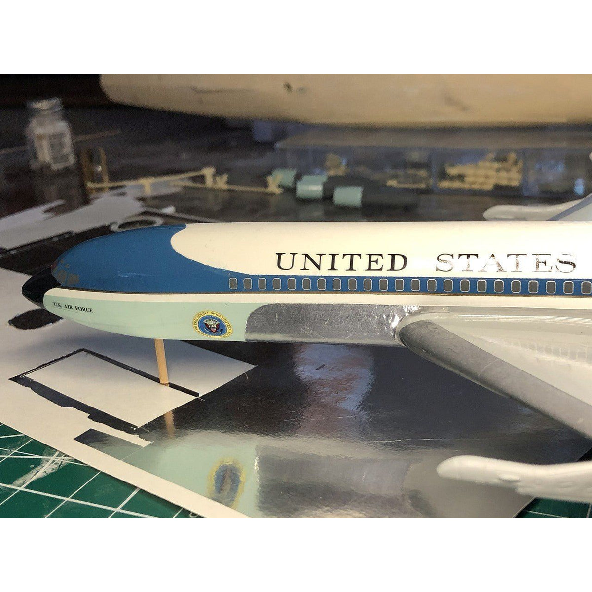 Minicraft Models 1/144 VC 137 'HOME IRAN'-Minicraft-ModelCars.com