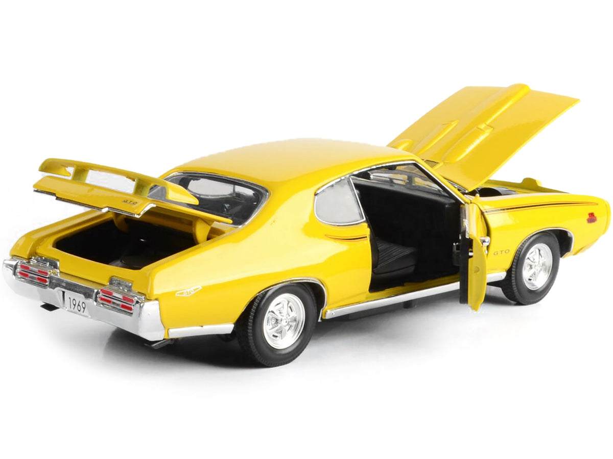 1969 Pontiac GTO Judge Orange 1/18 Diecast Model Car by Motormax - view 2