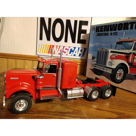 Moebius 1017 Super Single Tractor Wheel & Tire Set 1/25 scale - Moebius - ModelCars.com