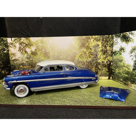 Moebius 1200 1953 Hudson Hornet 1/25 scale - Moebius - ModelCars.com