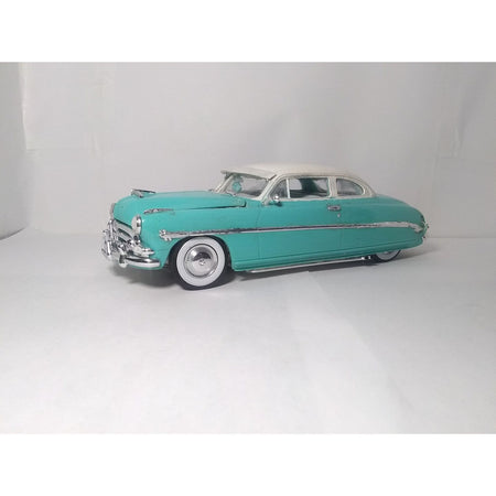 Moebius 1200 1953 Hudson Hornet 1/25 scale - Moebius - ModelCars.com