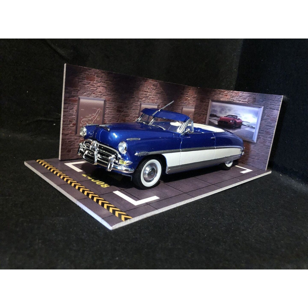 Moebius 1204 1952 Hudson Hornet Convertible 1/25 scale-Moebius-ModelCars.com