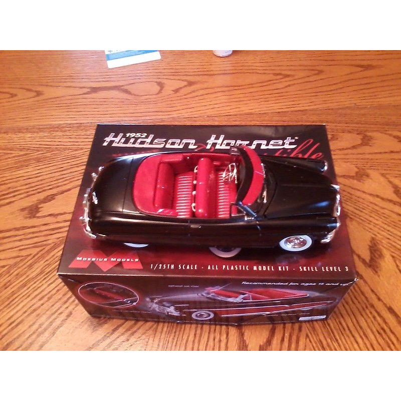 Moebius 1204 1952 Hudson Hornet Convertible 1/25 scale - Moebius - ModelCars.com