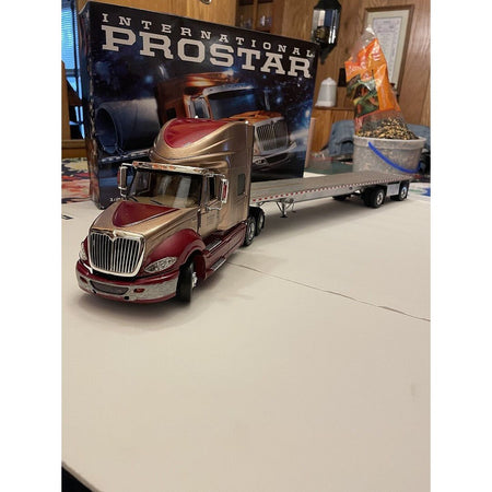 Moebius 2010 International ProStar 1/25 Scale Model Kit - Moebius - ModelCars.com