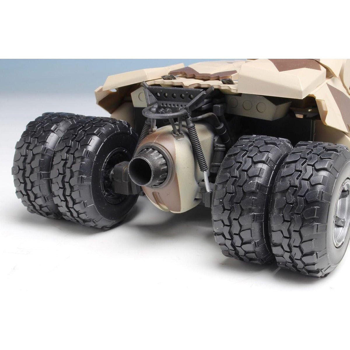 Moebius 967 Dark Knight Armored Tumbler w/Bane-Moebius-ModelCars.com