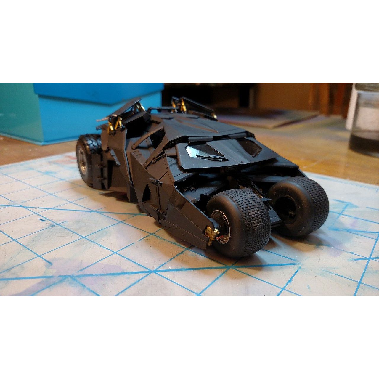 Moebius 967 Dark Knight Armored Tumbler w/Bane - Moebius - ModelCars.com