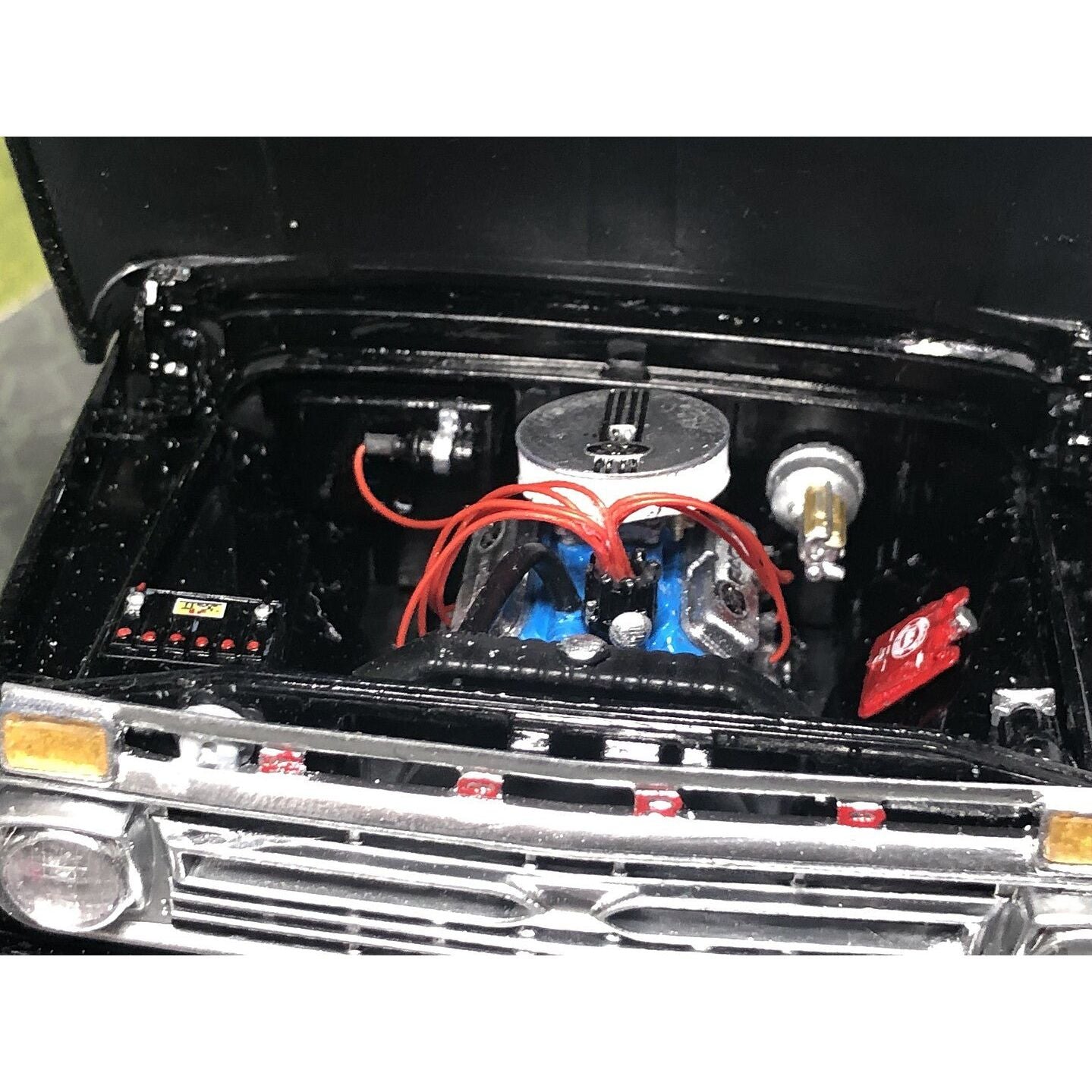 Moebius Model 1/25 1966 Ford F - 100 Flareside Pick - Moebius - ModelCars.com