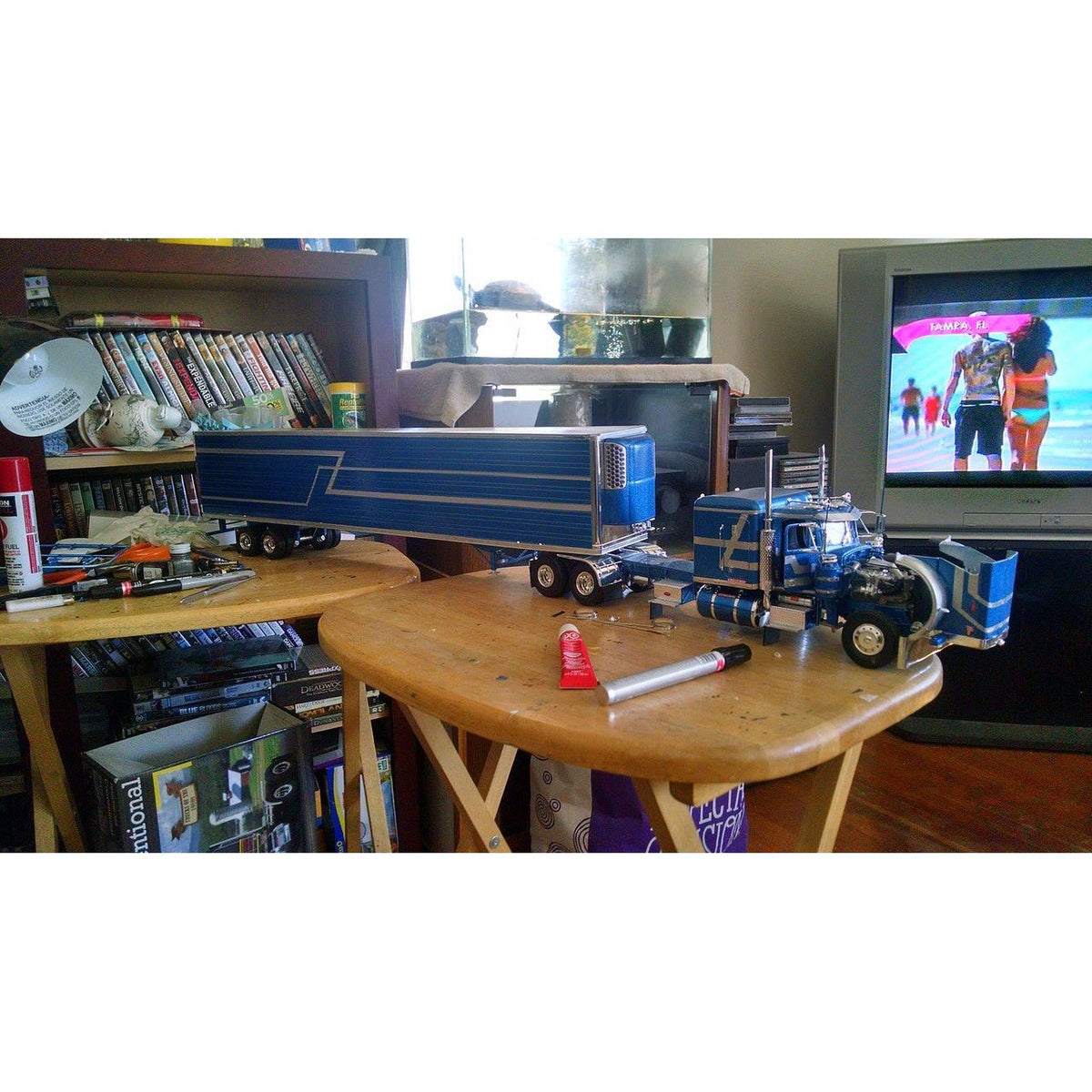 Moebius Model 1/25 53' Trailer w/Reefer Option-Moebius-ModelCars.com