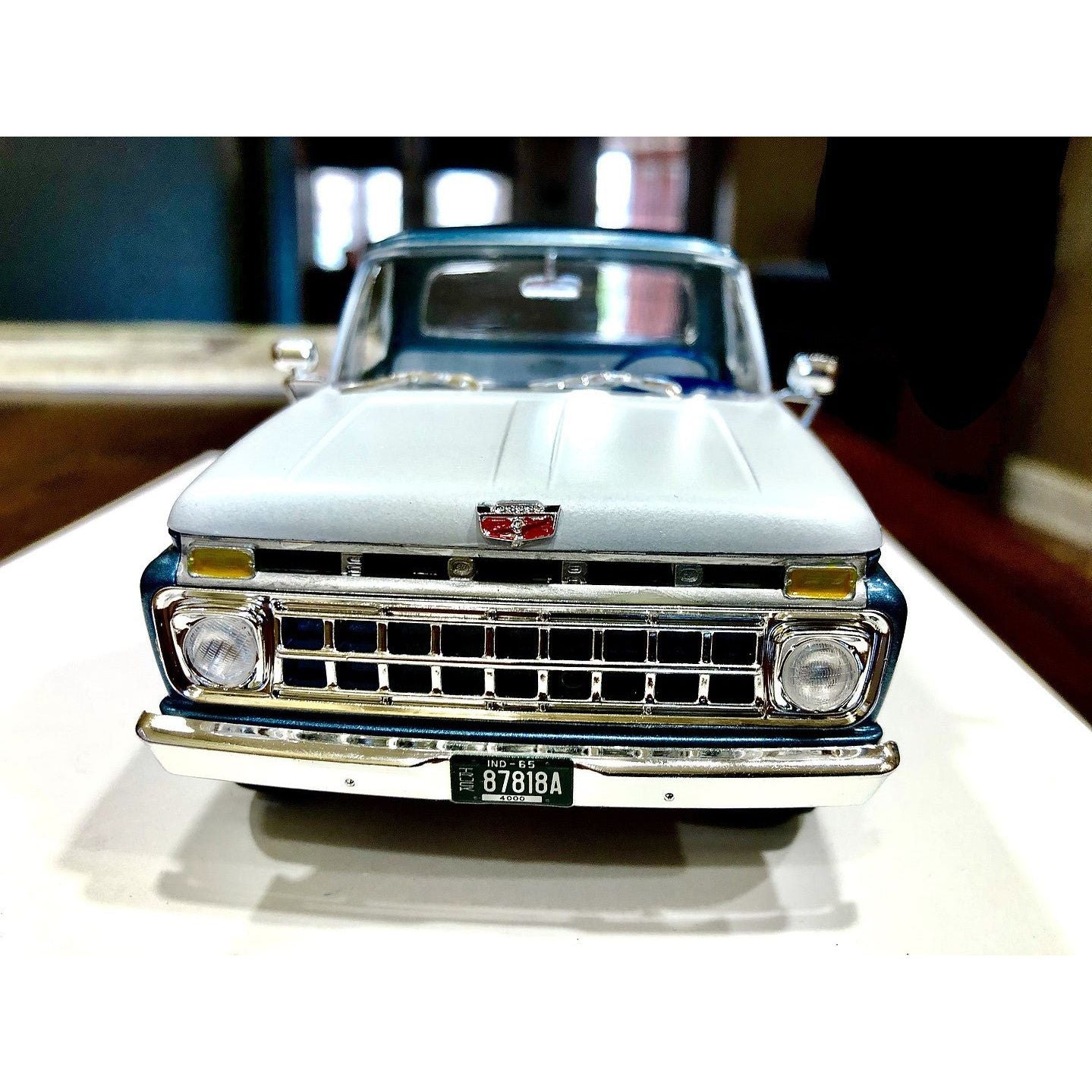 Moebius Model 1/25 Scale 1965 Ford Cab Styleside Pickup - Moebius - ModelCars.com