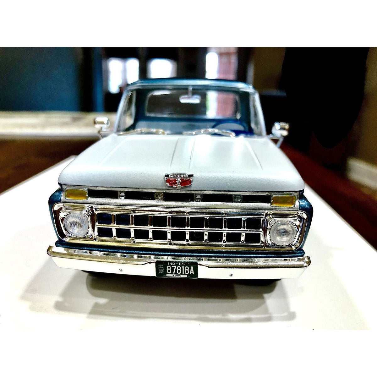 Moebius Model 1/25 Scale 1965 Ford Cab Styleside Pickup-Moebius-ModelCars.com