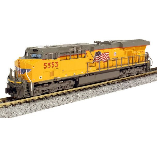 N UP GE ES44AC 5553 - Kato - ModelCars.com