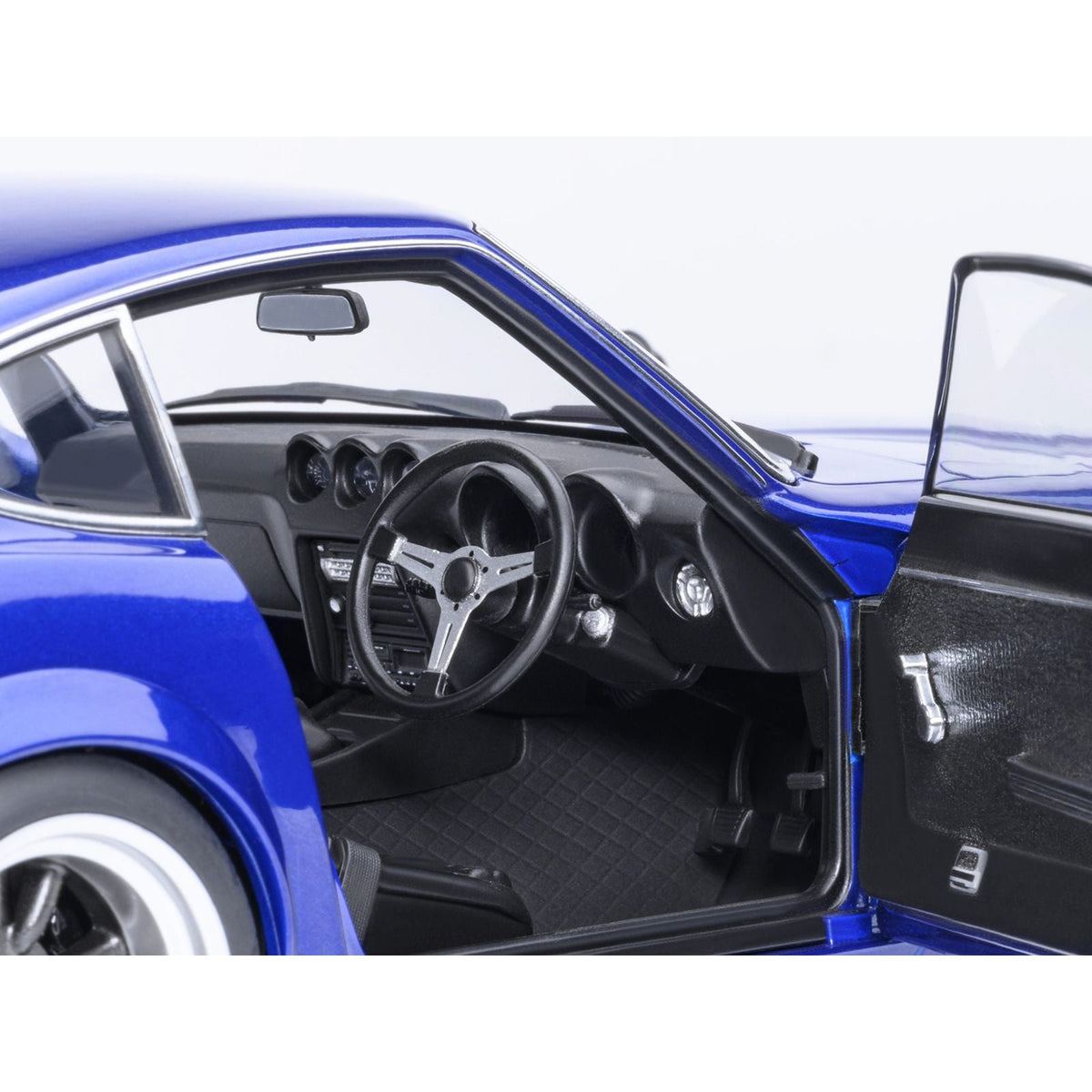 Nissan Fairlady Z RHD (Right Hand Drive) "Akuma No Z" Blue Metallic "Wangan Midnight - Comic #1 Version" Manga 1/18 Model Car by Autoart-Autoart-ModelCars.com