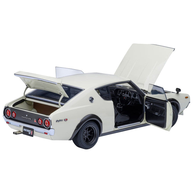 Nissan Skyline 2000GT-R (KPGC110) Tuned Version RHD (Right Hand Drive) White 1/18 Model Car by Autoart-Autoart-ModelCars.com