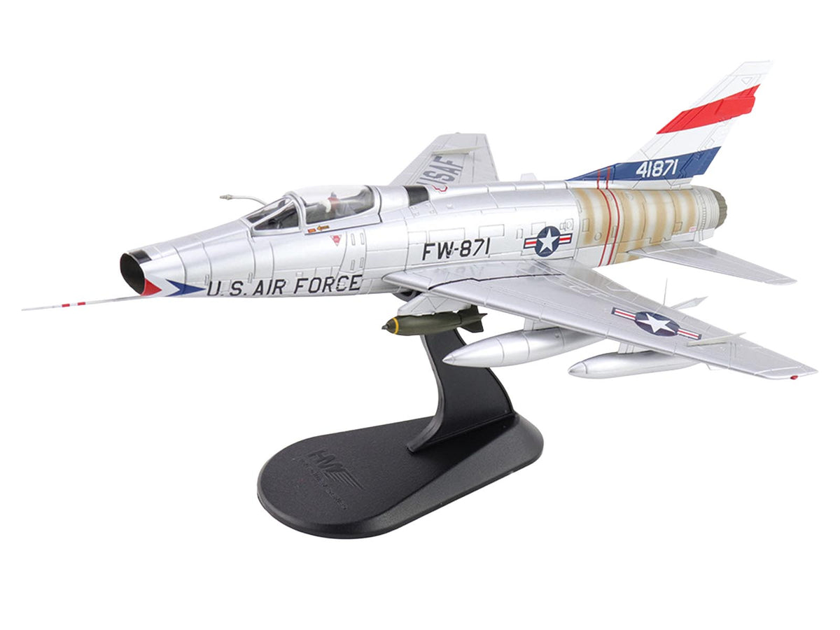 North American F-100 Super Sabre Fighter Aircraft "FW-871 National Military Museum Soesterberg Netherlands" United States Air Force "Air Power Series" 1/72 Diecast Model by Hobby Master-Hobby Master-ModelCars.com