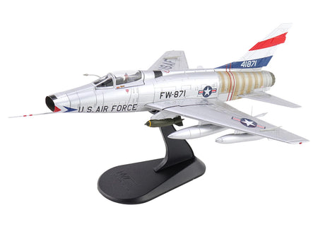 North American F-100 Super Sabre Fighter Aircraft "FW-871 National Military Museum Soesterberg Netherlands" United States Air Force "Air Power Series" 1/72 Diecast Model by Hobby Master-Hobby Master-ModelCars.com
