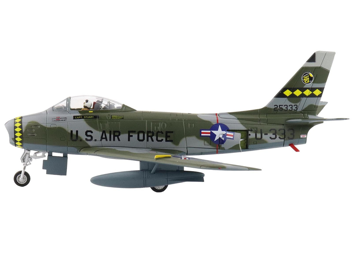North American F-86F Sabre Fighter Aircraft "25333 461st Fighter Day Squadron West Germany" (1955) United States Air Forces in Europe "Air Power Series" 1/72 Diecast Model by Hobby Master-Hobby Master-ModelCars.com