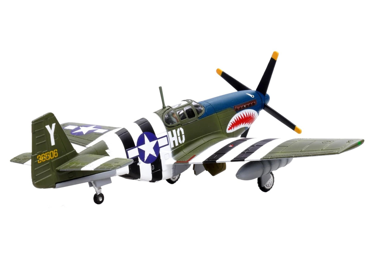 North American P-51B Mustang Aircraft "John Bennett 487th Fighter Squadron 352nd Fighter Group Blue-Nosed Bastards of Bodney RAF Bodney" (1944) United States Army Air Forces 1/72 Diecast Model Airplane by Legion-Legion-ModelCars.com