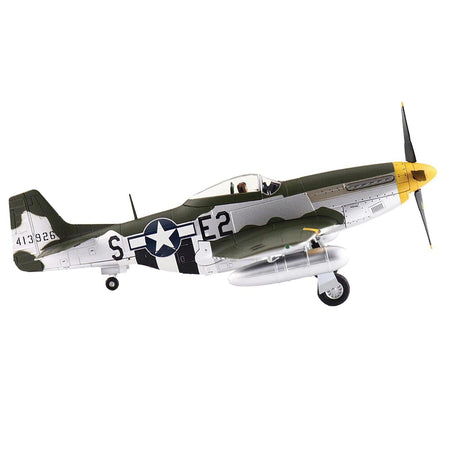 North American P-51D Mustang Fighter Aircraft "413926 375th Fighter Squadron 8th Air Force" (1944) United States Army Air Forces "Air Power Series" 1/48 Diecast Model by Hobby Master-Hobby Master-ModelCars.com