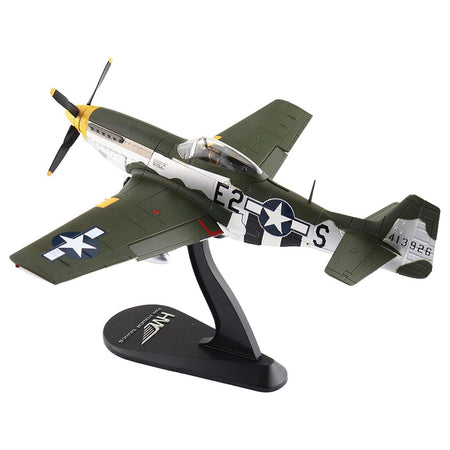 North American P-51D Mustang Fighter Aircraft "413926 375th Fighter Squadron 8th Air Force" (1944) United States Army Air Forces "Air Power Series" 1/48 Diecast Model by Hobby Master-Hobby Master-ModelCars.com