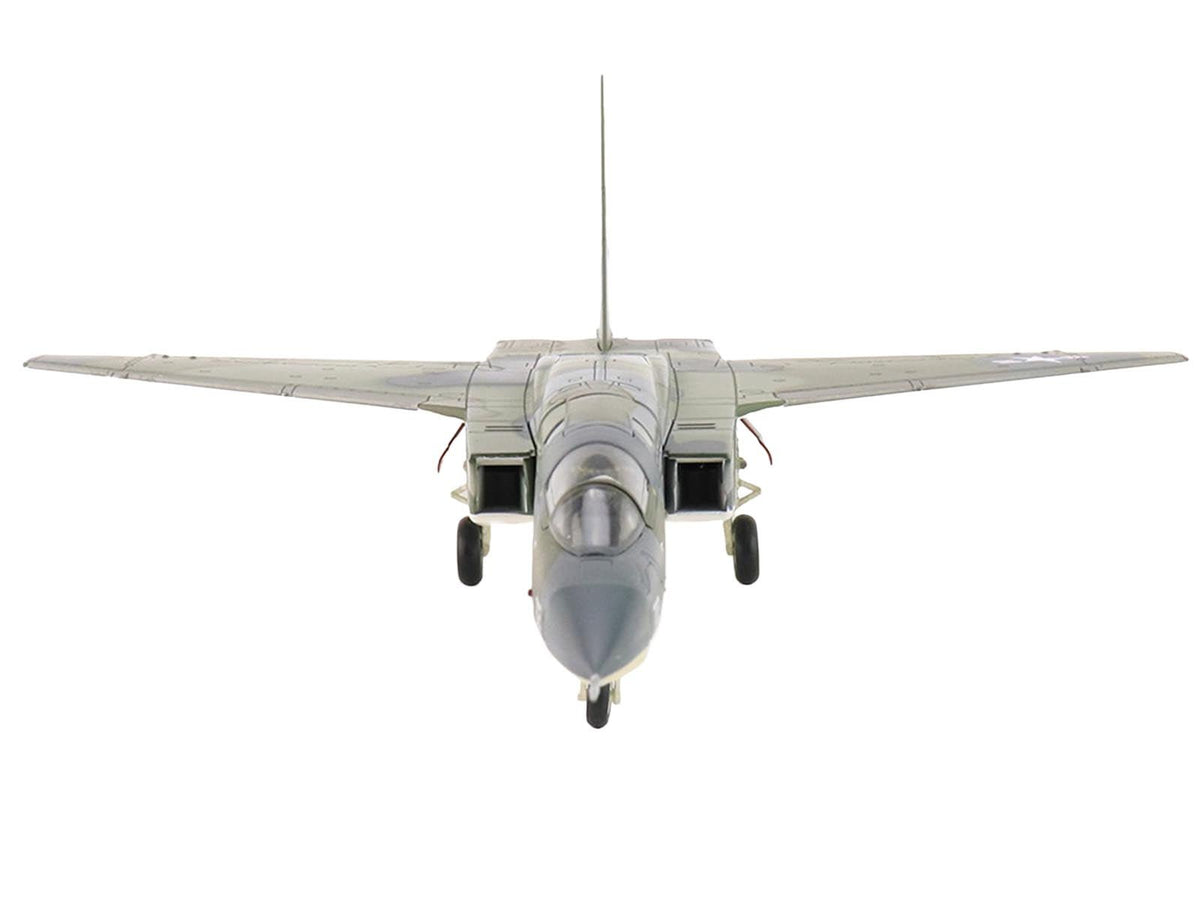 North American RA-5C Vigilante Aircraft "149313 RVAH-6 Fleurs Experimental Scheme USS Constellation" (1966) United States Navy "Air Power Series" 1/72 Diecast Model by Hobby Master-Hobby Master-ModelCars.com