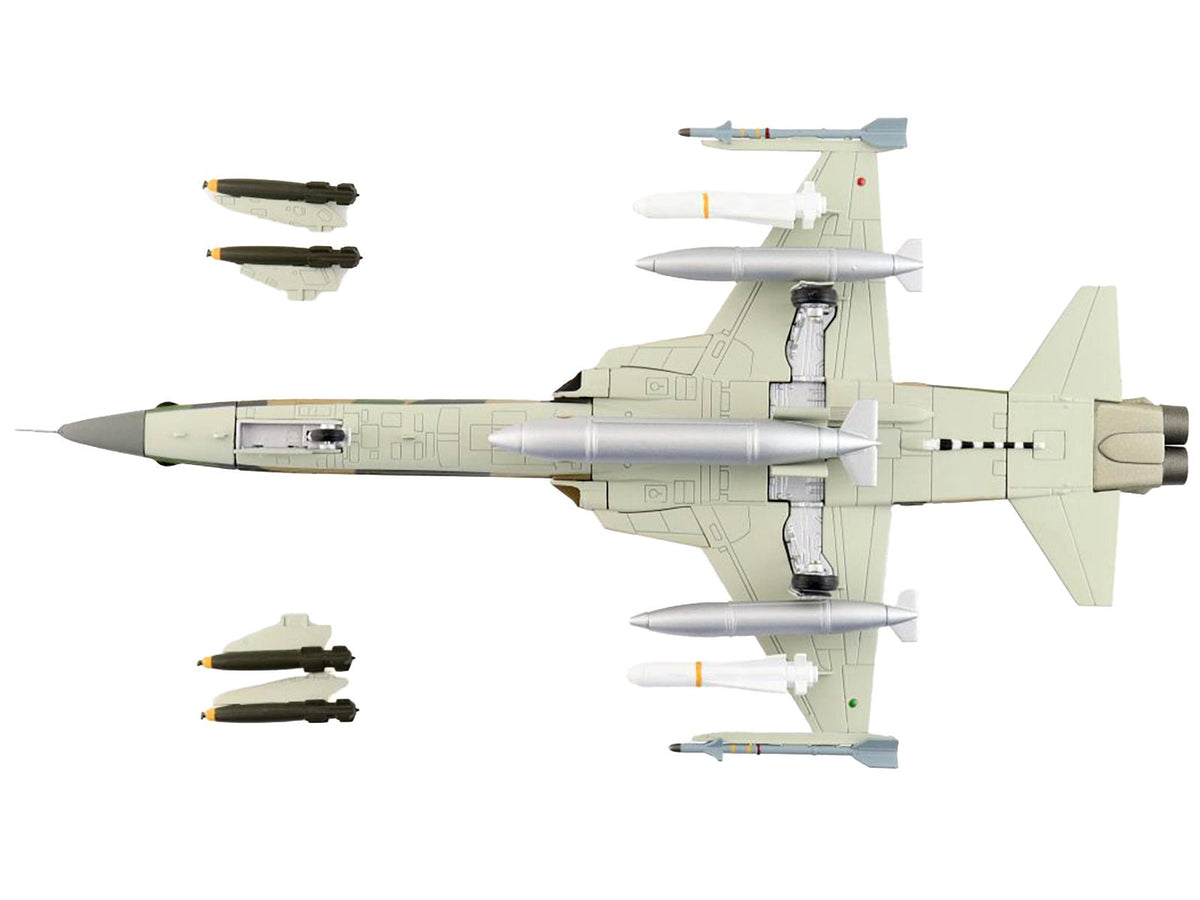 Northrop F-5F Tiger II Aircraft "46th Aggressor Squadron 7th Flight Training Wing" Republic of China Air Force "Air Power Series" 1/72 Diecast Model by Hobby Master-Hobby Master-ModelCars.com