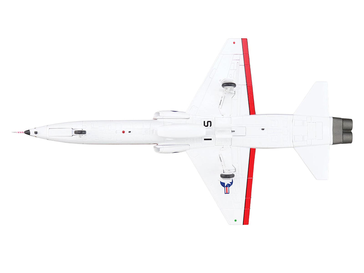 Northrop T-38A Talon Aircraft "61-0856 United States Naval Test Pilot School NAS Patuxent River NASA" (2005) United States Navy "Air Power Series" 1/72 Diecast Model by Hobby Master-Hobby Master-ModelCars.com