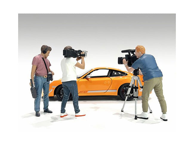 "On-Air" 6 piece Figures and Accessory Set for 1/24 Scale Models by American Diorama-American Diorama-ModelCars.com