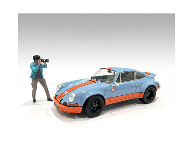 "Photographers" Figure #1 for 1/18 Scale Models by American Diorama-American Diorama-ModelCars.com