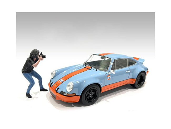 "Photographers" Figure #4 for 1/18 Scale Models by American Diorama-American Diorama-ModelCars.com