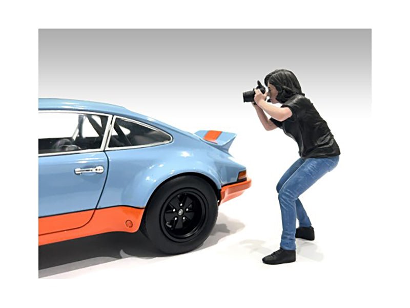 "Photographers" Figure #4 for 1/24 Scale Models by American Diorama-American Diorama-ModelCars.com