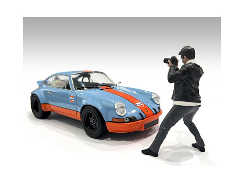 "Photographers" Figure #6 for 1/24 Scale Models by American Diorama-American Diorama-ModelCars.com