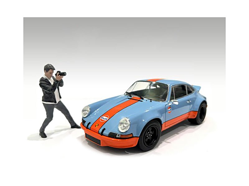 "Photographers" Figure #6 for 1/24 Scale Models by American Diorama-American Diorama-ModelCars.com