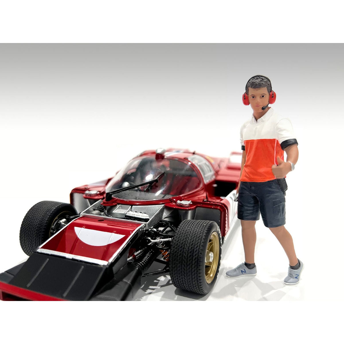 "Race Crew" Figure #2 for 1/18 scale models by American Diorama-American Diorama-ModelCars.com