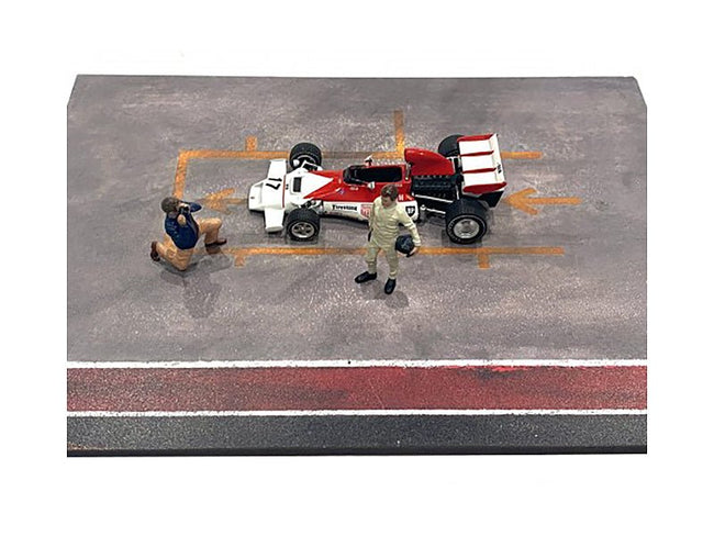 "Race Day" Two Diecast Figures Set 1 for 1/43 Scale Models by American Diorama-American Diorama-ModelCars.com