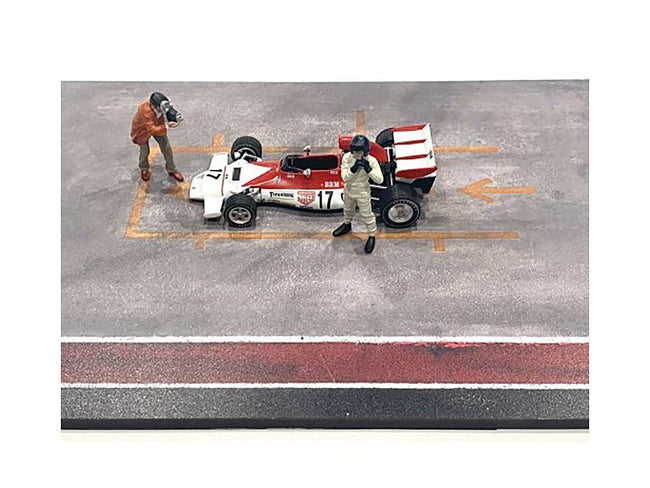 "Race Day" Two Diecast Figures Set 2 for 1/43 Scale Models by American Diorama-American Diorama-ModelCars.com