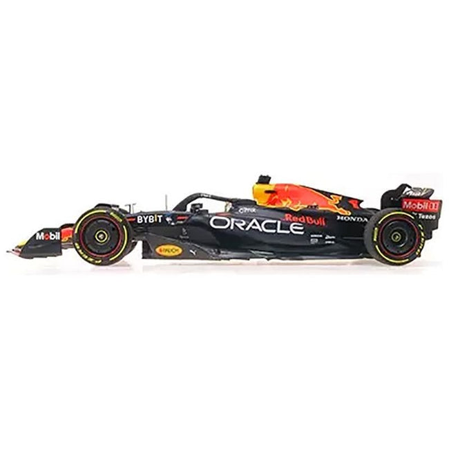 Red Bull Racing RB18 #1 Max Verstappen "Oracle" Winner F1 Formula One "Abu Dhabi GP" (2022) with Driver Limited Edition to 432 pieces Worldwide 1/18 Diecast Model Car by Minichamps-Minichamps-ModelCars.com