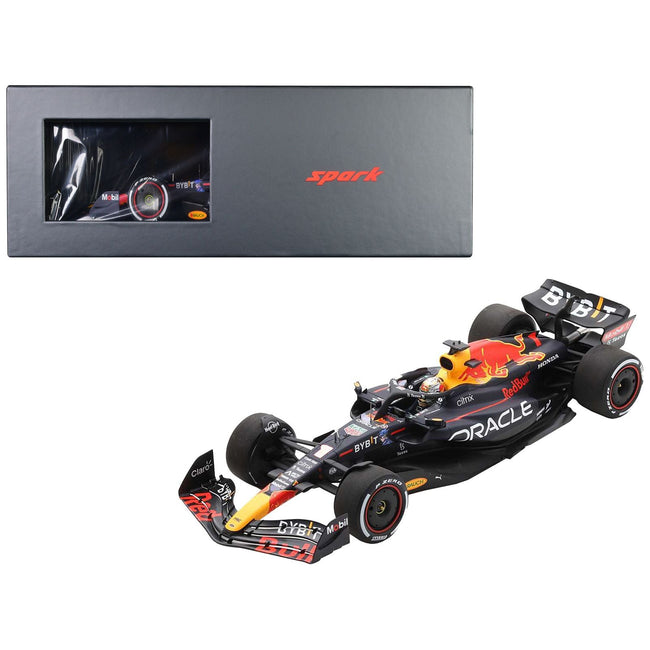 Red Bull Racing RB18 1 Max Verstappen "Oracle" Winner Formula One F1 Abu Dhabi GP (2022) with Acrylic Display Case 1/18 Model Car by Spark - Spark - ModelCars.com