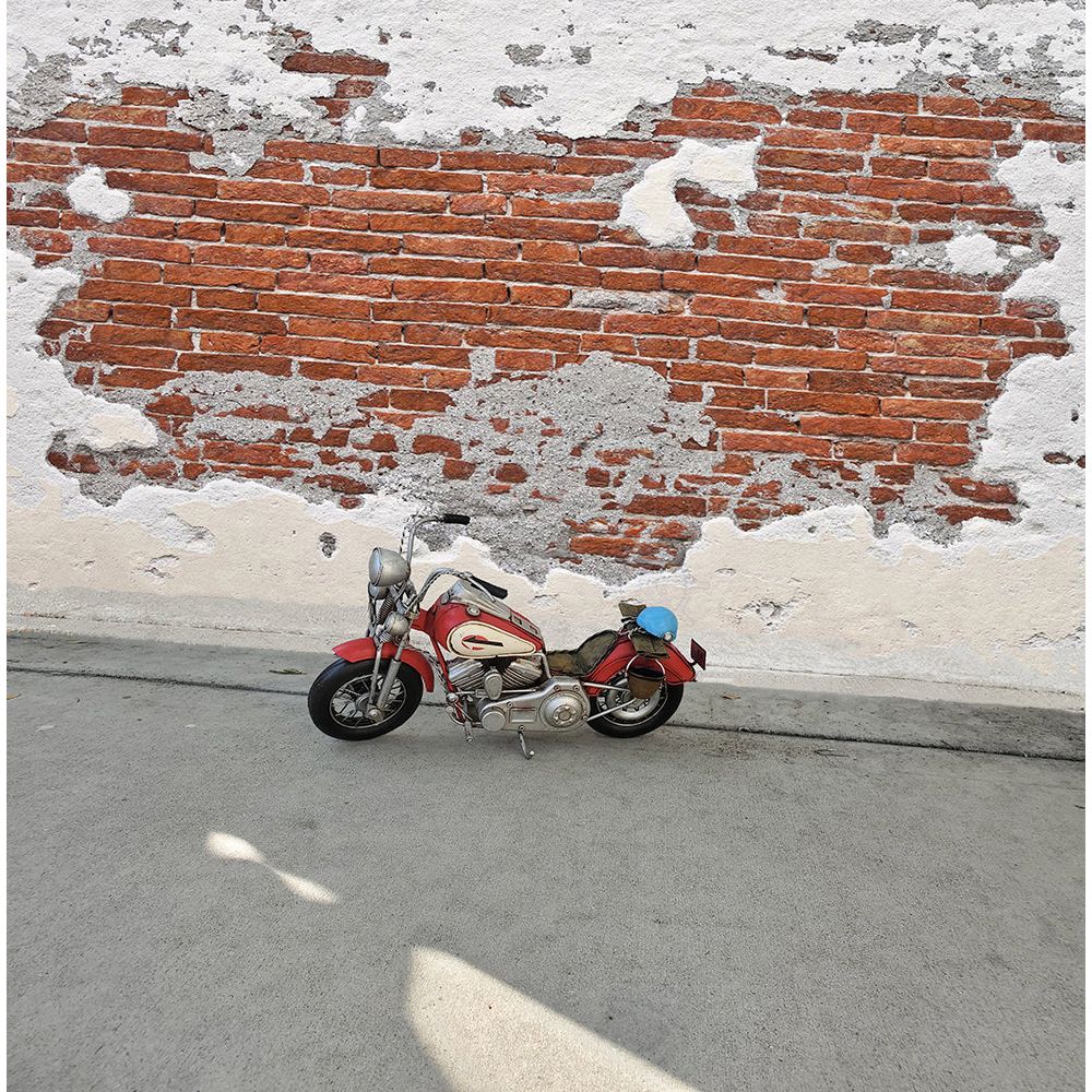 Red Harley - Davidson Motorcycle Metal Handmade - Old Modern - ModelCars.com