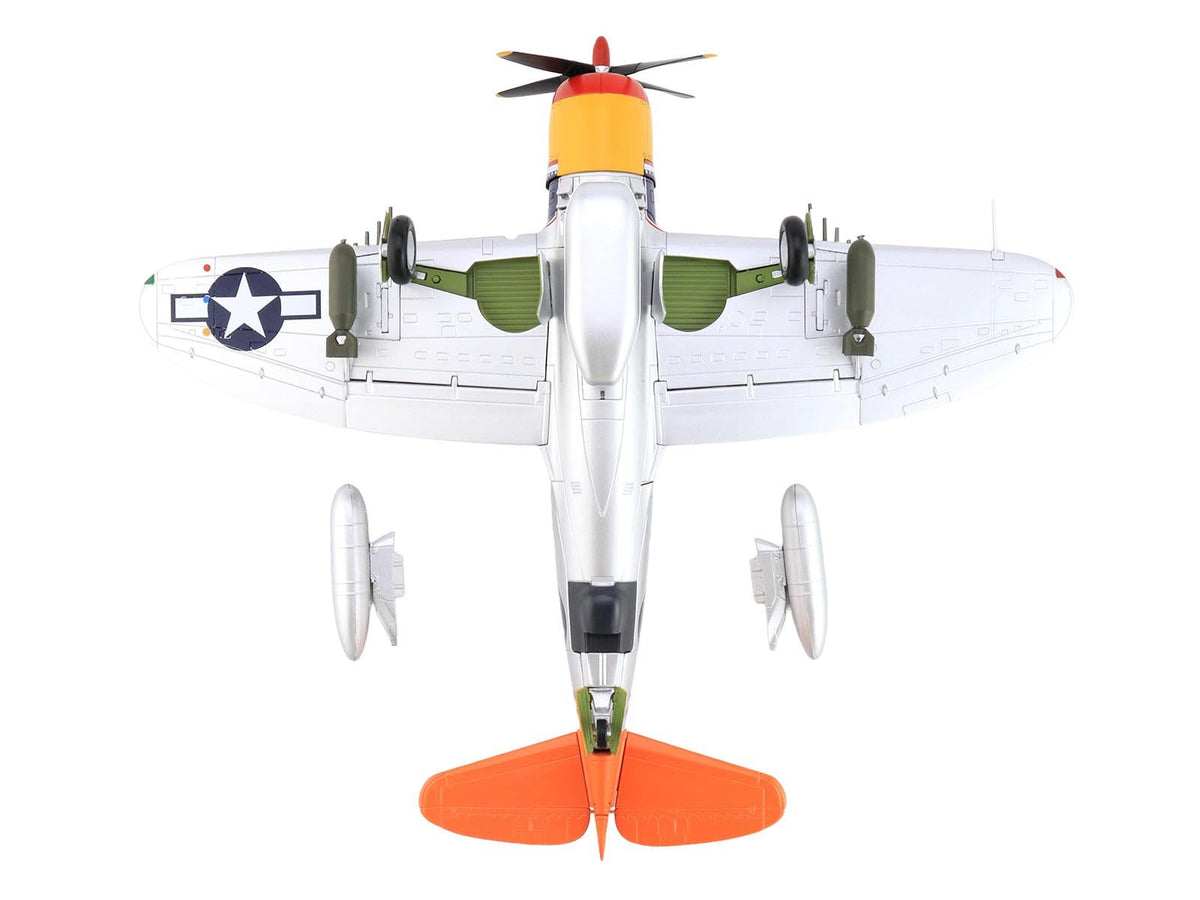 Republic P-47D Thunderbolt Aircraft "Tarheel Hal Lt. 'Ike' David 66 FS 358 FG" (1945) United States Army Air Forces "Air Power Series" 1/48 Diecast Model by Hobby Master-Hobby Master-ModelCars.com