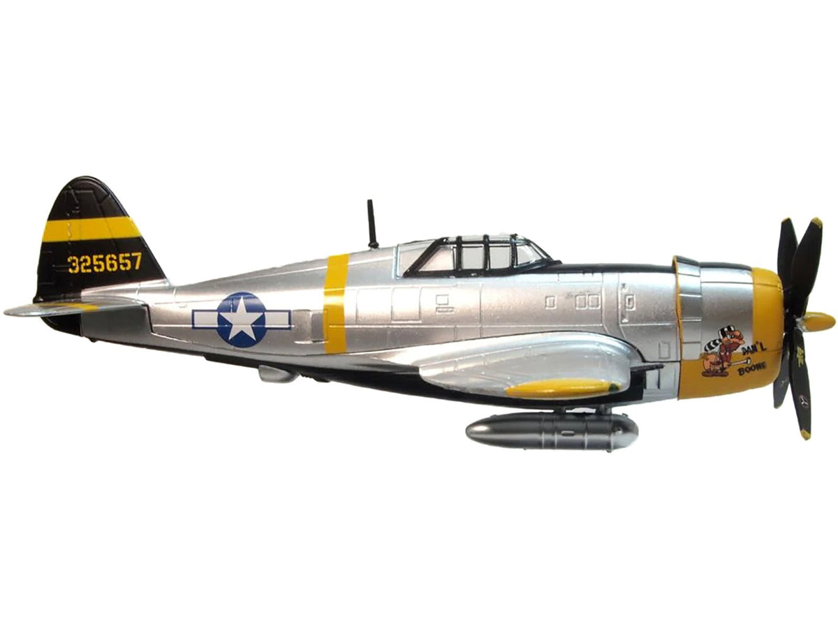 Republic P-47D Thunderbolt Fighter Plane USAAF "Captain Daniel Boone 333rd Fighter Squadron 318th Fighter Group" "Oxford Aviation" Series 1/72 Diecast Model Airplane by Oxford Diecast-Oxford Diecast-ModelCars.com