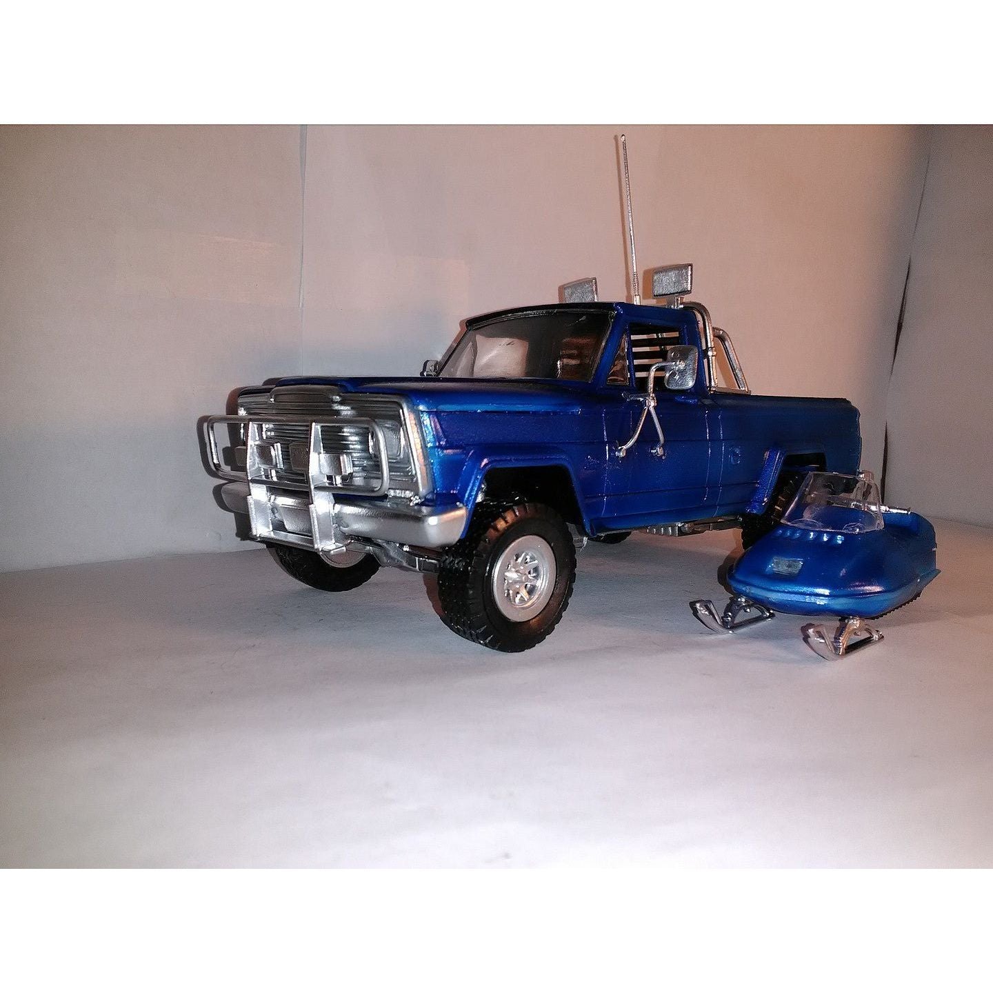 Revell 1/24 1980 Jeep Honcho Ice Patrol - Revell - ModelCars.com