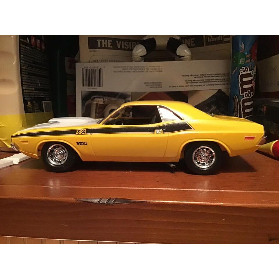 Revell 1/24 '70 Dodge Challenger 2 'n 1