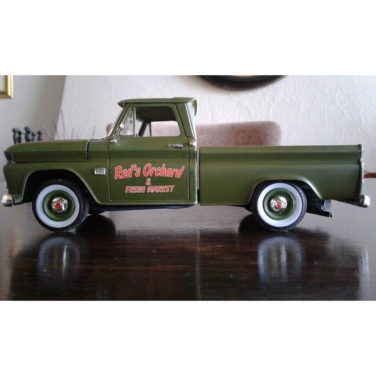 Revell 1/25 1966 Chevy Fleetside Pickup - Revell - ModelCars.com