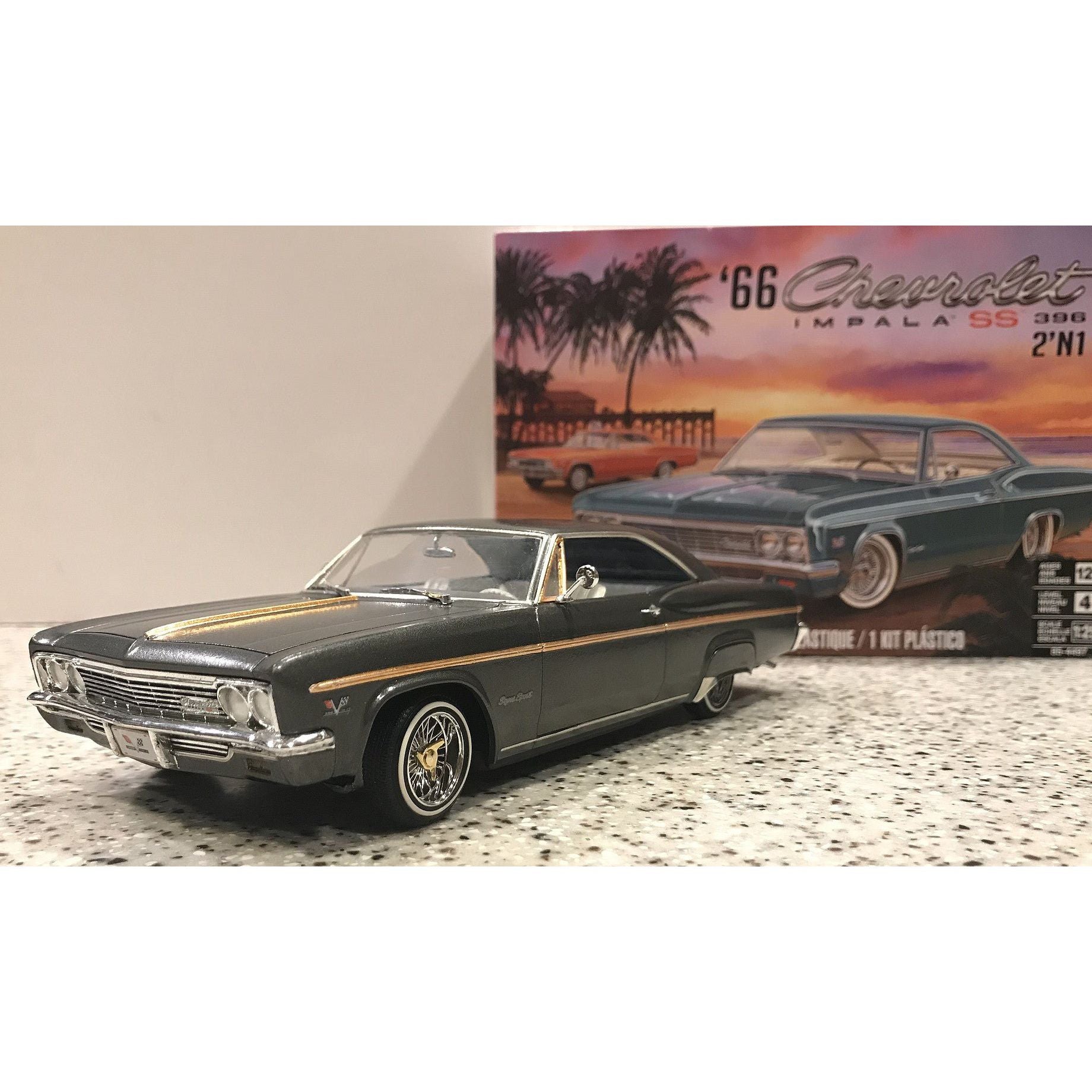 Revell 1/25 1966 Chevy Impala SS 396 2N1